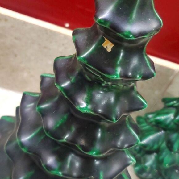 Vintage 80s Ceramic Christmas Tree Figurines- set of 2 - Picture 6 of 8